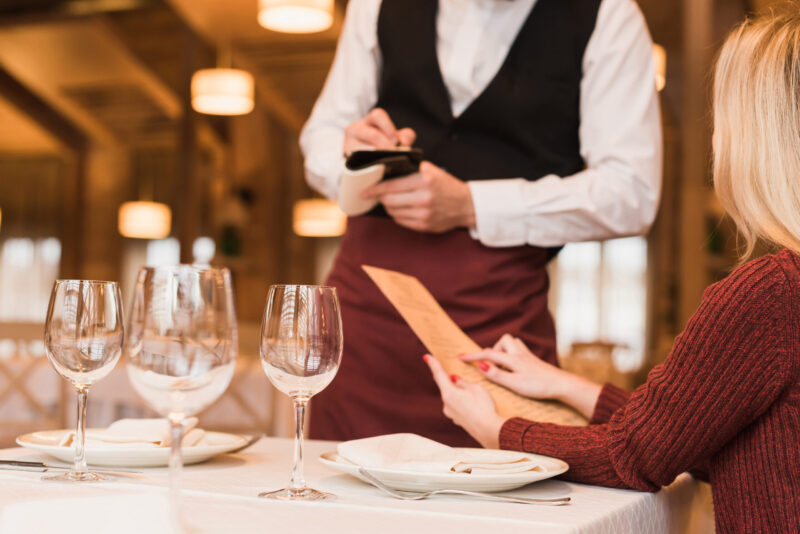 Tipos de restaurantes: clasificación, características y ejemplos